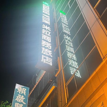 Mila Hotel Taichung Exterior foto