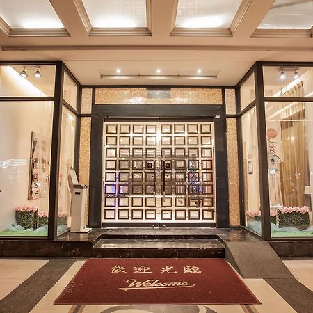 Mila Hotel Taichung Exterior foto